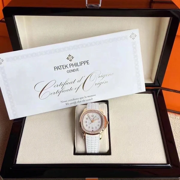 04a168890a5a23ad6bdc9a1260d6462f 5269/200R-001-Patek Philippe AQUANAUT-women
