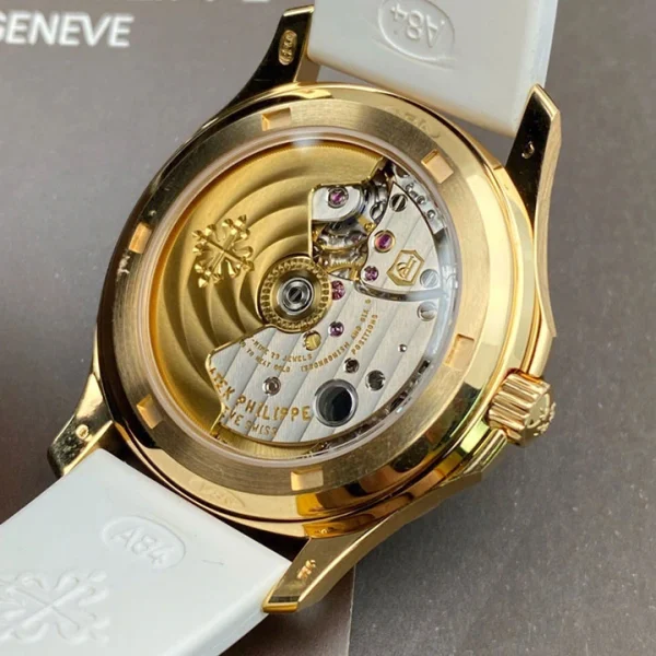 199bcc9822650bedea5110ac94fca6c4 5068R-010-Patek Philippe AQUANAUT-women