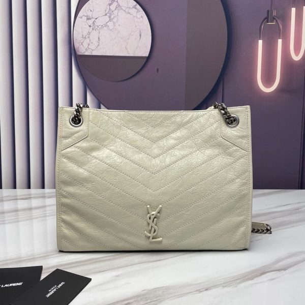 a5698fff4b59107a23729d6e095e225f YSL NIKISHOPPING IN VINTAGE LEATHER