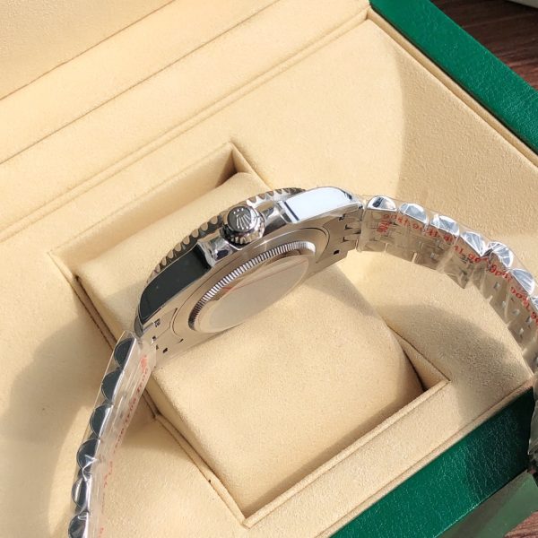 ROLEX 126710BLNR-0002 GMT-MASTER II "BATMAN" BRAND NEW