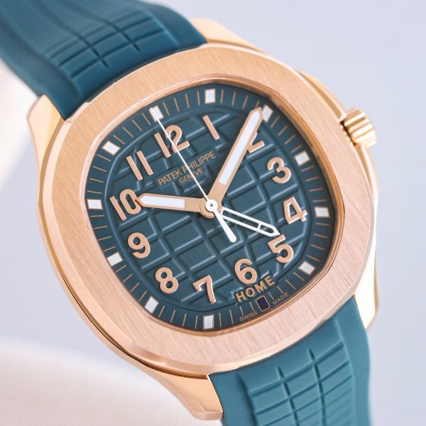 Patek Philippe AQUANAUT 5269R-001, 18K rose gold watch, composite strap