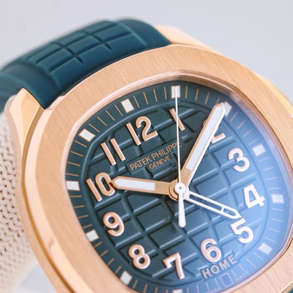 Patek Philippe AQUANAUT 5269R-001, 18K rose gold watch, composite strap