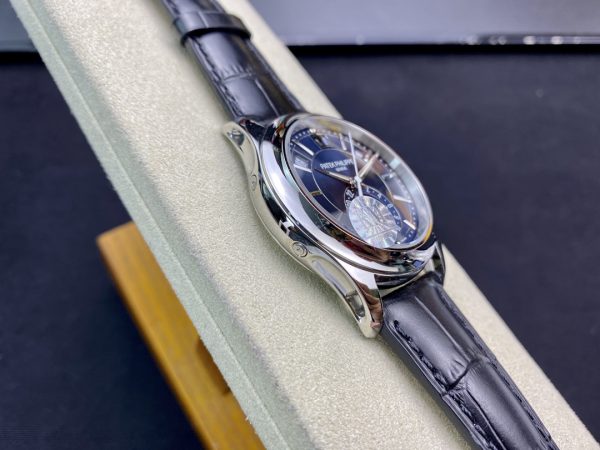 Patek Philippe Complications 5205G-013 Annual Calendar Moonphase18K White Gold Men’S Watch