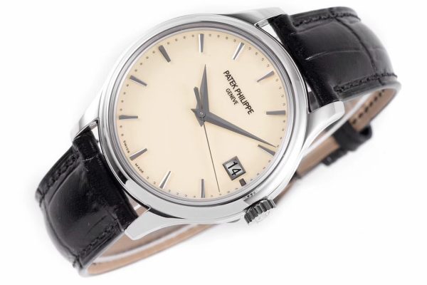 Patek Philippe Calatrava 5227G-001, 18K white gold flap case back
