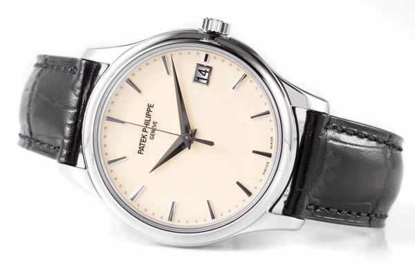 Patek Philippe Calatrava 5227G-001, 18K white gold flap case back