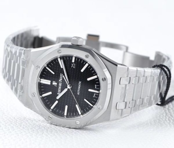 Audemars Piguet Royal Oak 15400ST.OO.1220ST.01 Automatic/Stainless Steel