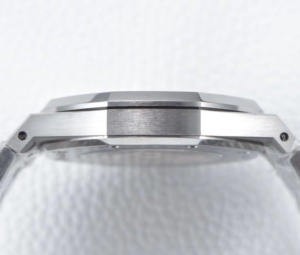 Audemars Piguet Royal Oak 15400ST.OO.1220ST.01 Automatic/Stainless Steel