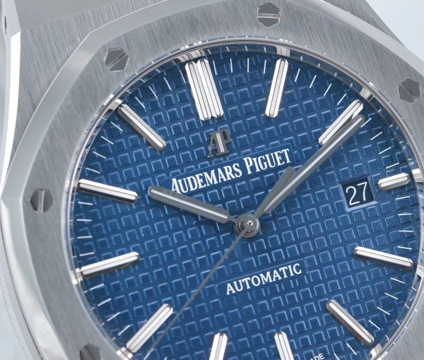 Audemars Piguet Royal Oak 15400ST.OO.1220ST.03 Automatic/Stainless Steel