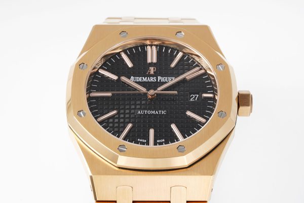 Audemars Piguet Royal Oak 15400OR.OO.1220OR.01, 18K rose gold