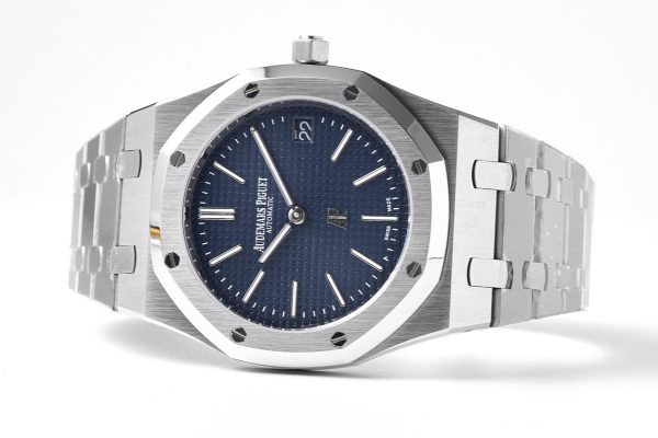 Audemars Piguet Royal Oak 15202ST.OO.1240ST.01 Stainless Steel Ultra-Thin, 39mm