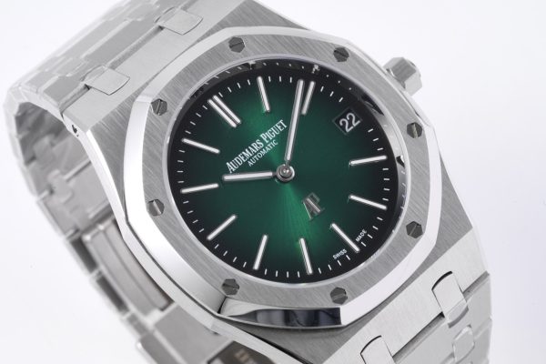 Audemars Piguet Royal Oak 15202PT.OO.1240PT.01 Stainless Steel Ultra-Thin, 39mm (Aurora Green)