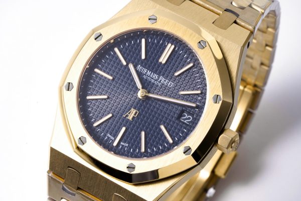 Audemars Piguet Royal Oak 15202BA.OO.1240BA.01 Stainless steel ultra-thin watch, 39 mm 18K yellow gold