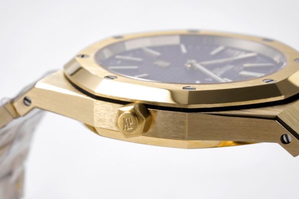 Audemars Piguet Royal Oak 15202BA.OO.1240BA.01 Stainless steel ultra-thin watch, 39 mm 18K yellow gold