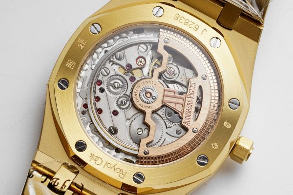 Audemars Piguet Royal Oak 15202BA.OO.1240BA.01 Stainless steel ultra-thin watch, 39 mm 18K yellow gold