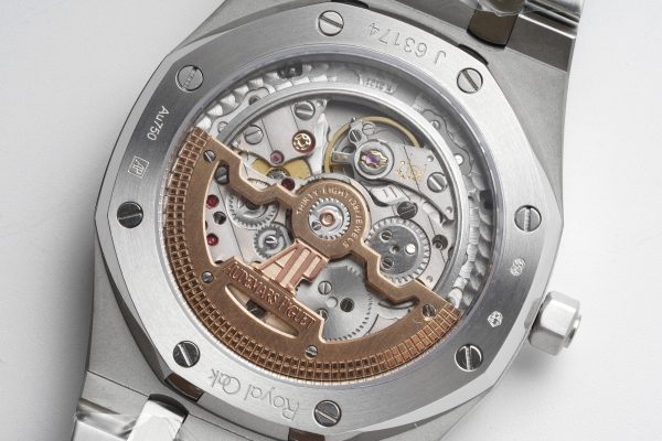 Audemars Piguet Royal Oak 15202BC.OO.1240BC.01 Stainless Steel Ultra-Thin, 39mm (Salmon)