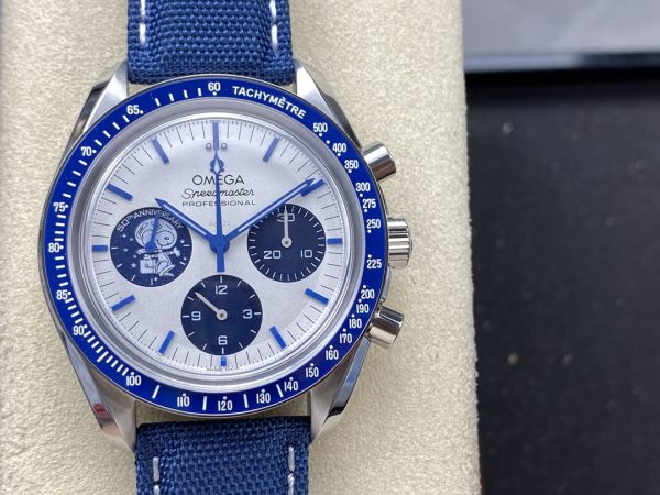 Speedmaster Chronograph Anniversary Series "Silver Snoopy Award"310.32.42.50.02.001