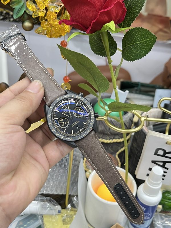 Speedmaster “Dark Side of the Moon” Ceramic, 311.92.44.51.01.006