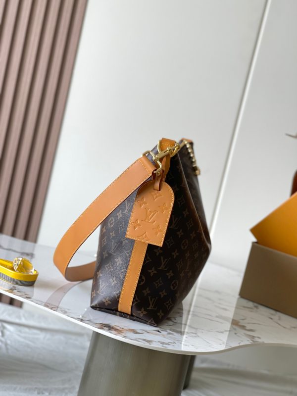 Vagabond Hobo Bag M14018