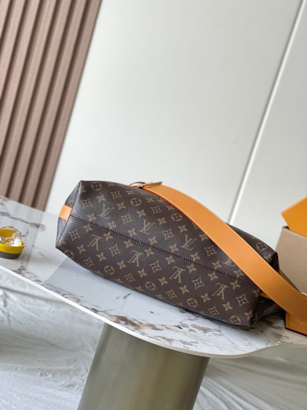 Vagabond Hobo Bag M14018