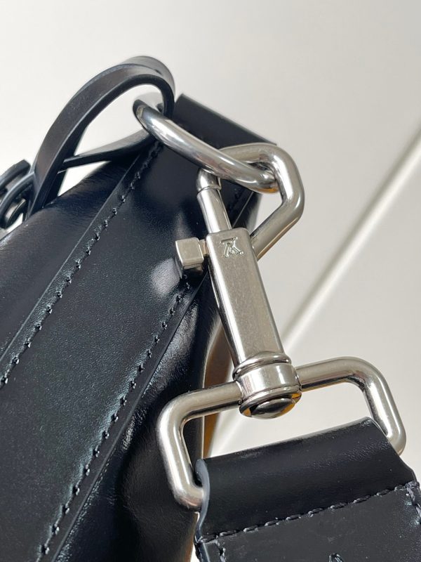Vagabond Hobo Bag M13986