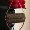 Ivy Wallet On Chain Bag M81911