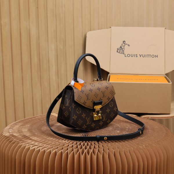 Tilsitt Bag M46548