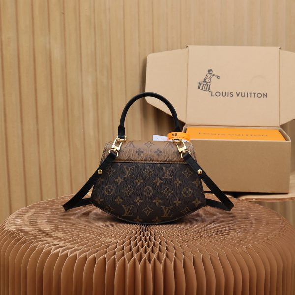 Tilsitt Bag M46548