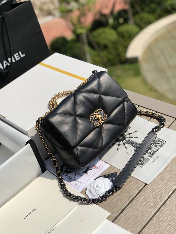 CHANEL 19 Handbag