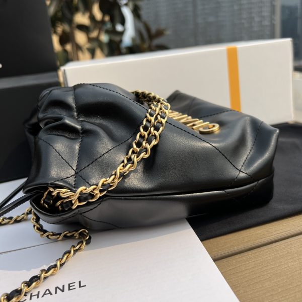 CHANEL 22 Mini Handbag