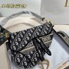 Saddle handbag