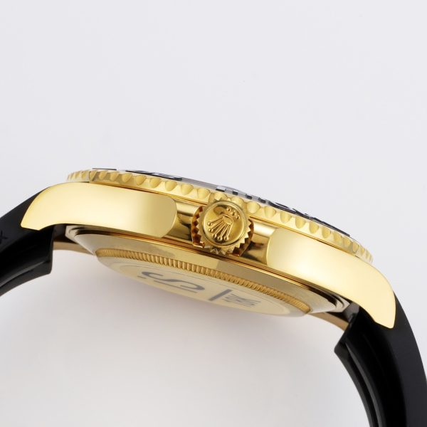 Rolex Yacht-Master M226658-0001, 42 mm, 18K yellow gold