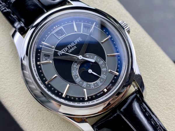 Patek Philippe Complications 5205G-010 Annual Calendar Moonphase18K White Gold Men’S Watch