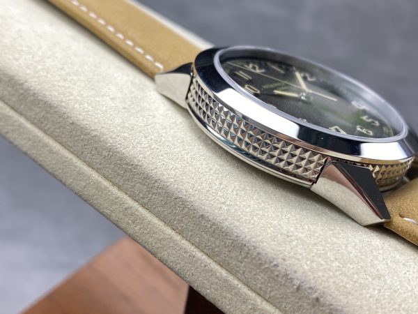 Patek Philippe Calatrava 5226G-001, 18K white gold, 40 mm