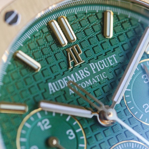 Audemars Piguet Royal Oak 26331BA.OO.1220BA.02, 18K Yellow Gold