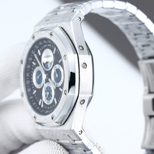Audemars Piguet Royal Oak 26574BC.GG.1224BC.01 Automatic Chronograph Frosted White Gold Black Dial